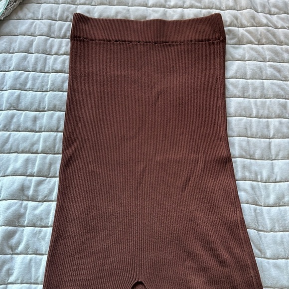 Haute Monde - Picture 2 of 3